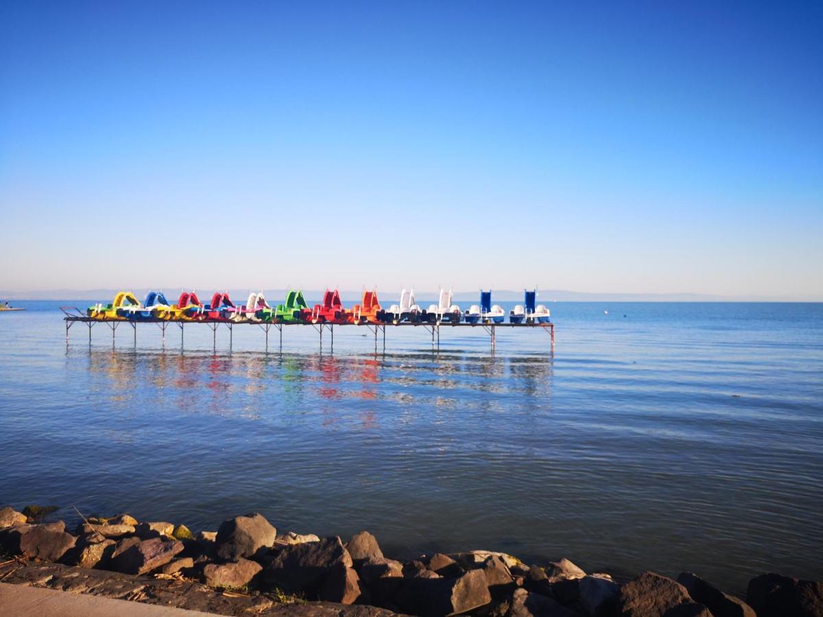 Eda Beach Apartman Siofok Exterior photo