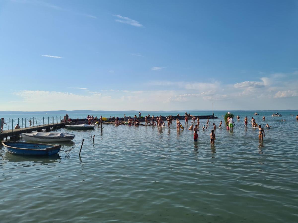 Eda Beach Apartman Siofok Exterior photo